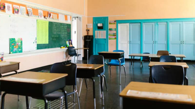 Concurso Quedas do Iguaçu 2026 abre 140 vagas