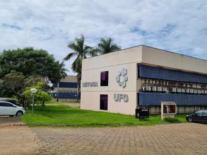 Concurso UFG 2026 oferece 38 vagas para professores efetivos