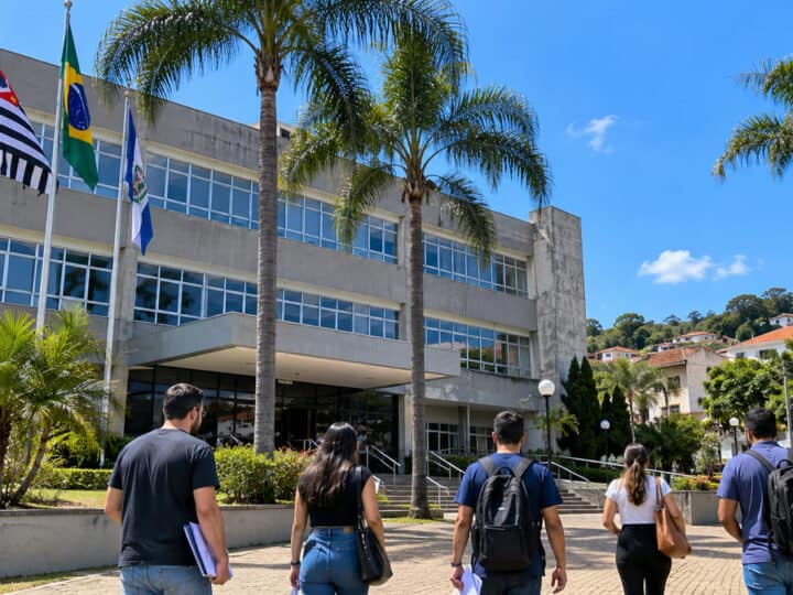 Concurso Piedade 2026 abre 20 vagas e paga R$ 17 mil