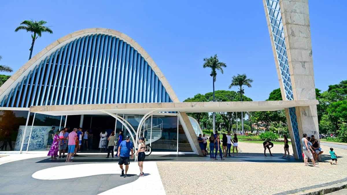 Fim do vestibular? PL prevê acesso universal a universidades