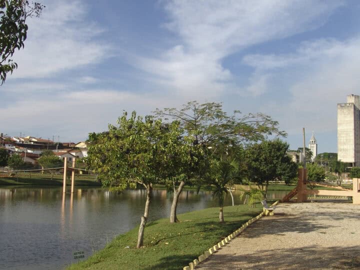 Concurso Taquarituba 2026 tem 22 vagas; até R$ 22 mil