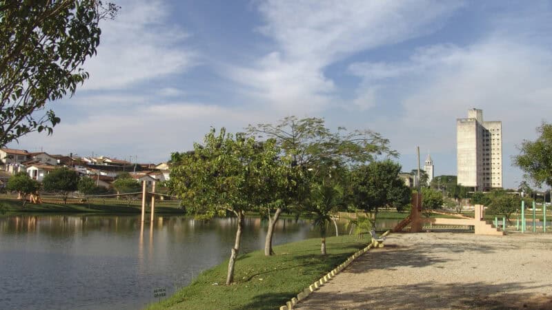 Concurso Taquarituba 2026 tem 22 vagas; até R$ 22 mil