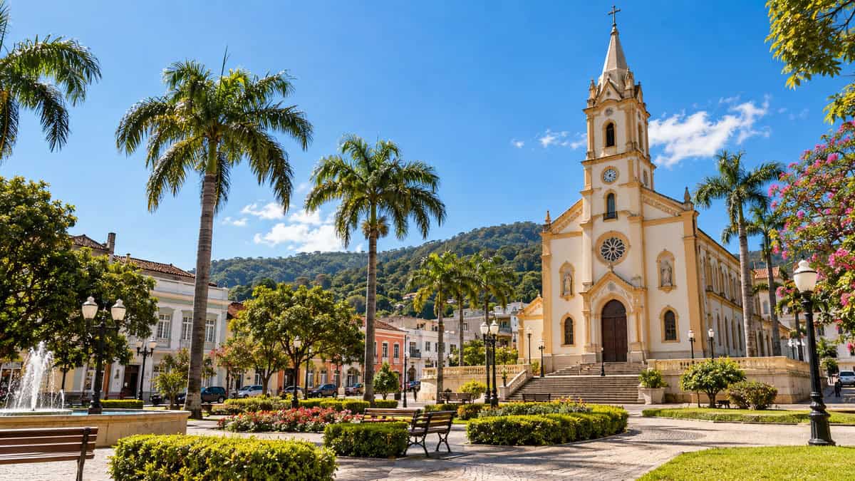 Processo seletivo Urussanga 2026 abre 20 vagas com salários de até R$ 23,9 mil